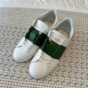 MENS VALENTINO GARAVANI ROCKSTUD SNEAKERS - GREEN SIZE IT 44 or 11 US